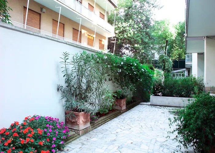 Ξενοδοχείο με διαμερίσματα Prati 3*